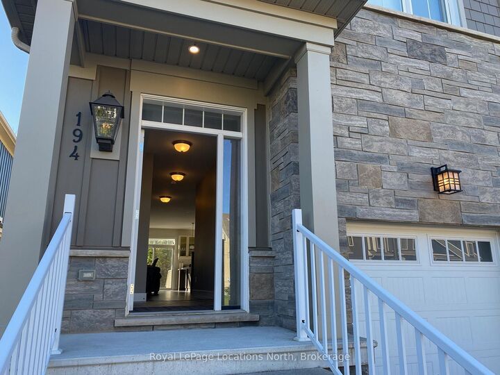 Property Photo:  194 Yellow Birch Crescent  ON L9Y 0R4 