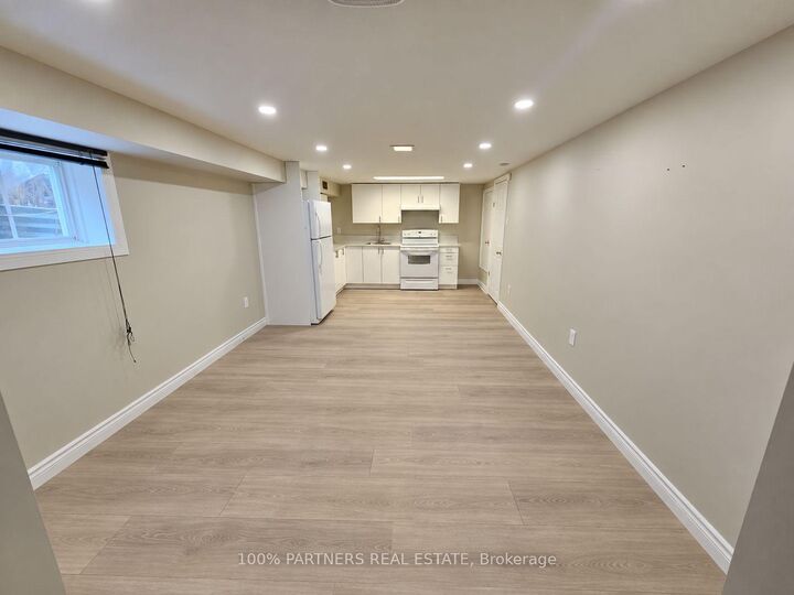 Property Photo:  49 Child Drive N Lower  ON L4G 1Y6 