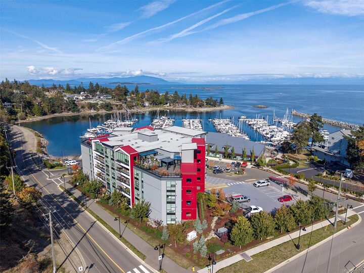 Property Photo:  3529 Dolphin Dr #407  BC V9P 9J7 