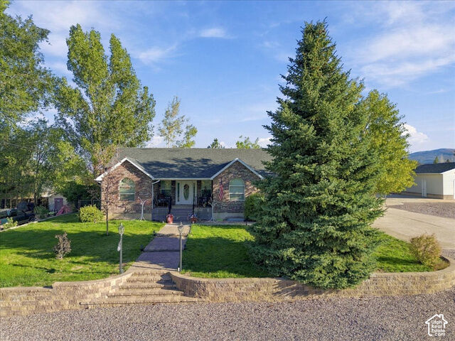 Property Photo: 535 E 400 S UT 84647