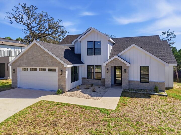 Property Photo: 208 Ulupau Circle TX 78602