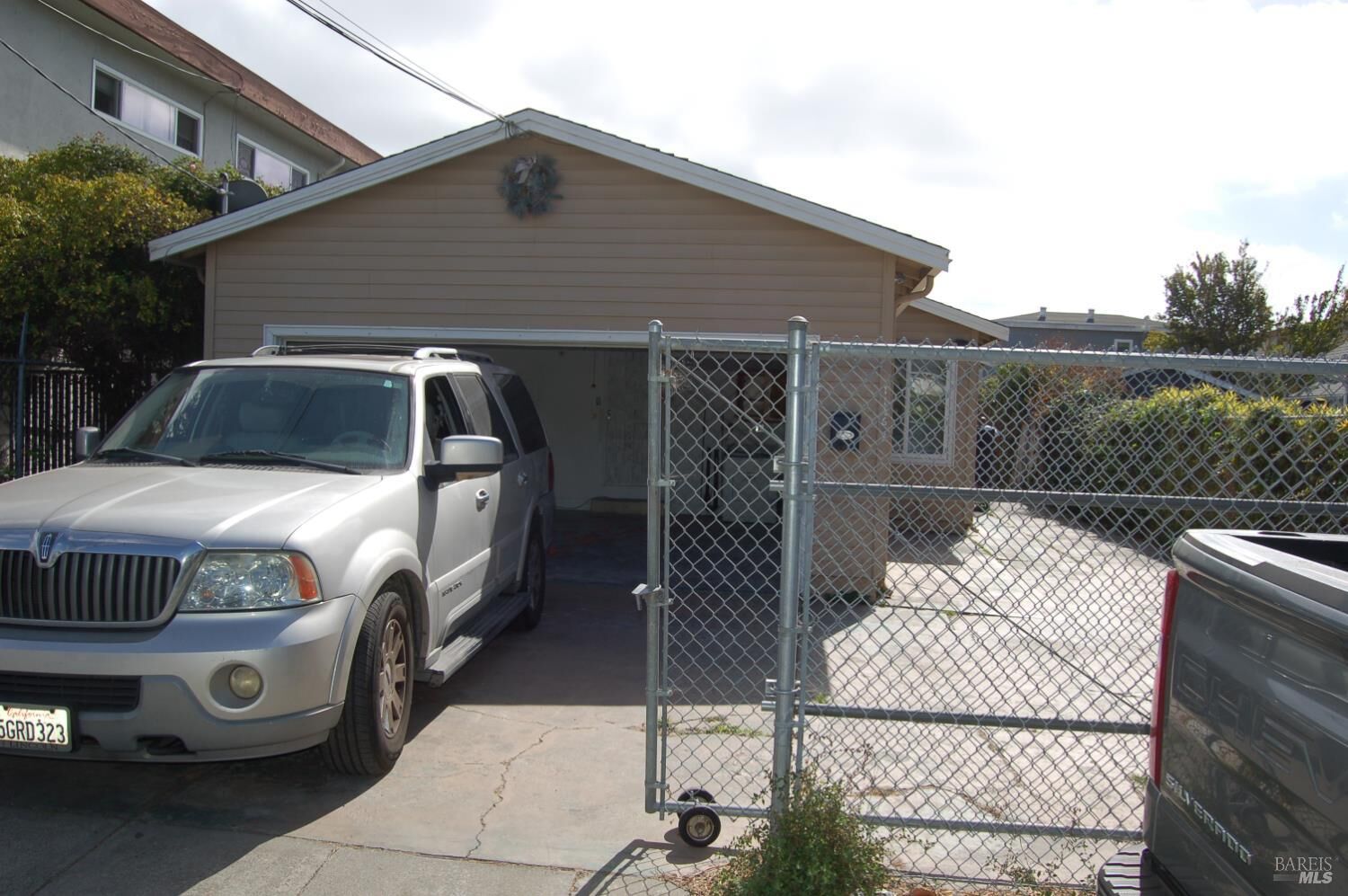 Property Photo: 1146 70th Avenue CA 94621