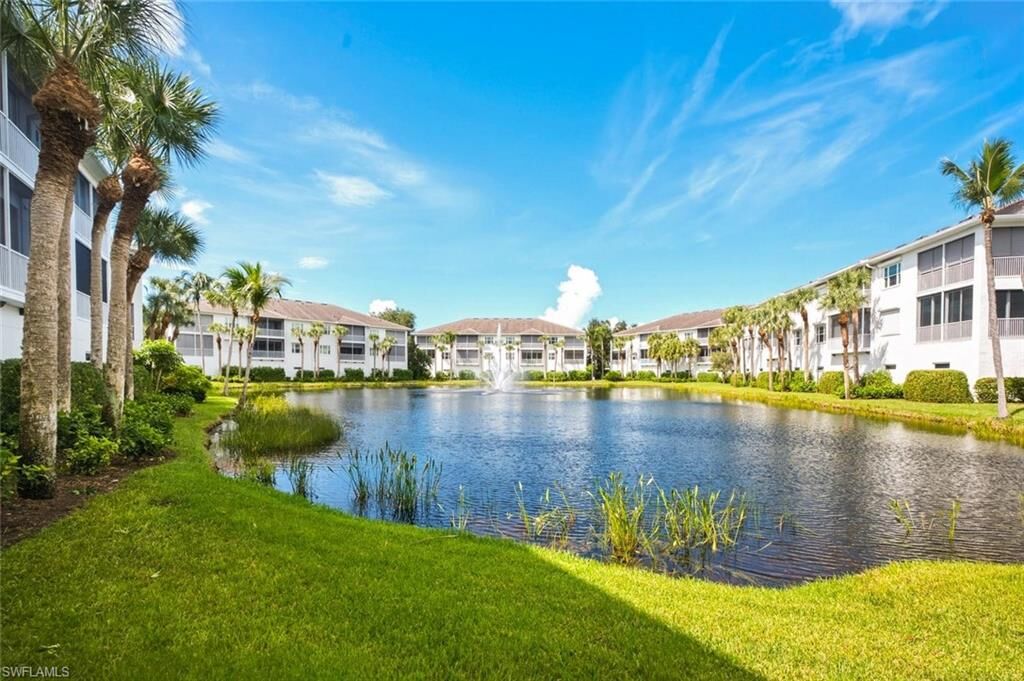Property Photo:  795 Bentwater Cir 202  FL 34108 