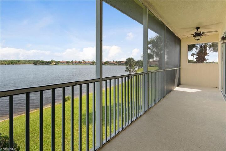 Property Photo: 25013 Peacock Ln 202 FL 34114