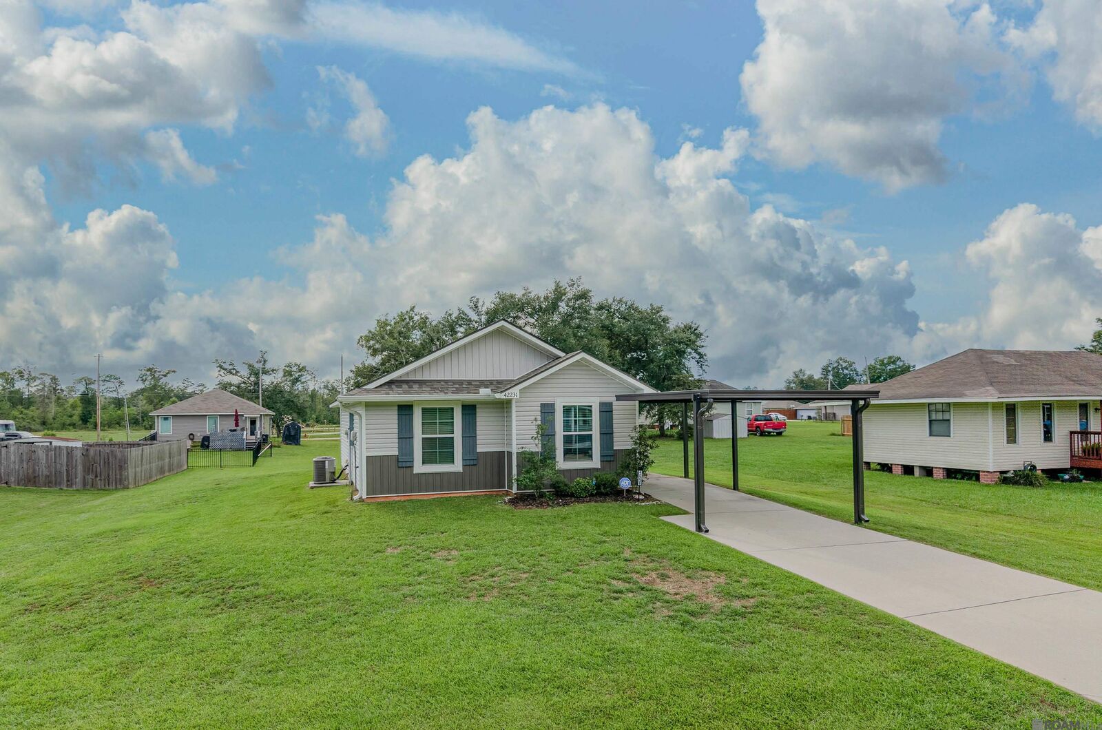 Property Photo:  42231 Southern Pines Blvd  LA 70454 