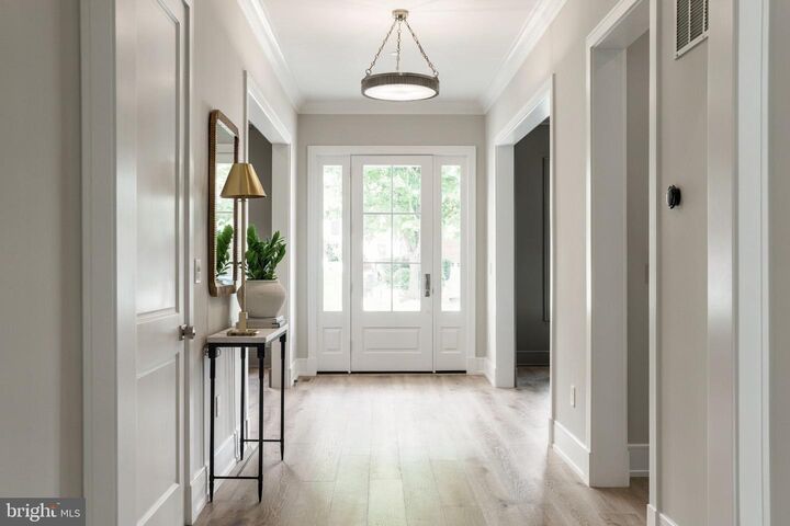 Property Photo:  5118 Albemarle Street NW  DC 20016 