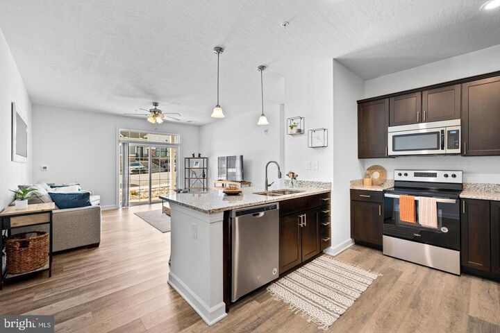 Property Photo: 940 Setting Sun Ln 09-106 PA 17201