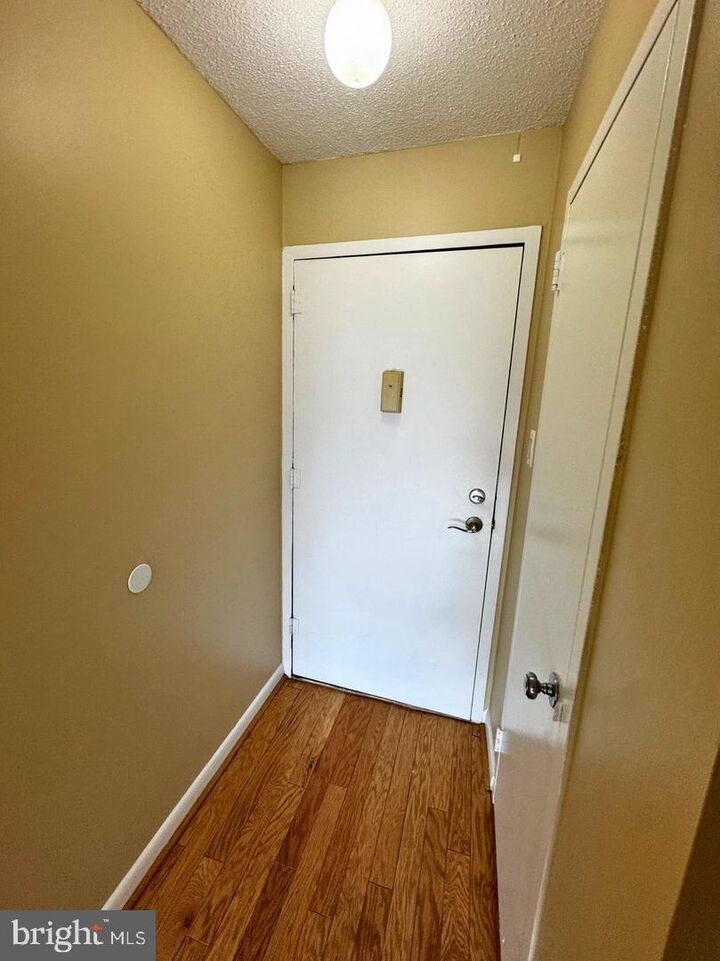 Property Photo:  2500 N Van Dorn Street 316  VA 22302 