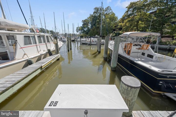Property Photo:  760 Fairview Avenue 760 C  MD 21403 