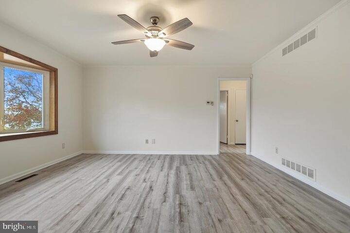 Property Photo:  996 Boggs Drive  DE 19901 