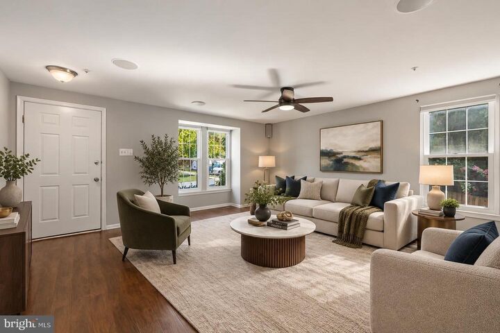 Property Photo: 806 Lilac Court MD 21113