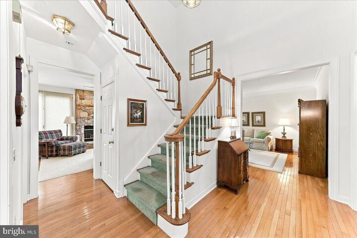 Property Photo:  53 Bridle Way  PA 19073 