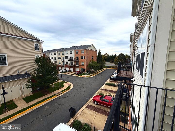 Property Photo: 6275 Aster Haven Circle VA 20169