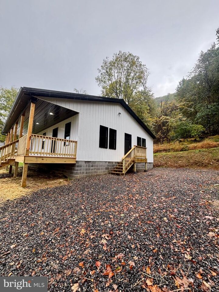 Property Photo:  1131 Miller Rd  WV 26753 