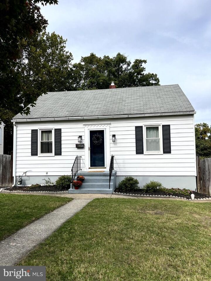 Property Photo:  106 Oakway Road  MD 21093 
