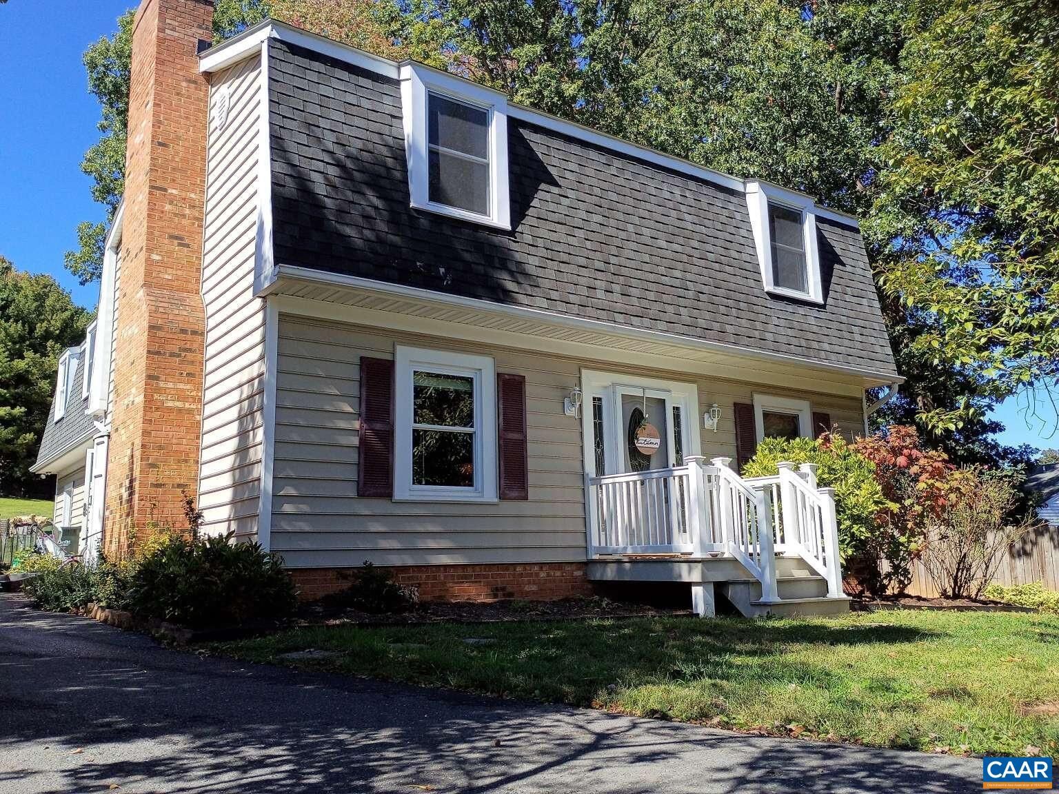 Property Photo:  206 Robinhood Rd  VA 24401 