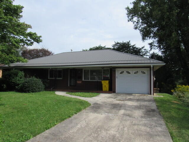 Property Photo:  2777 Richland Street  PA 15904 