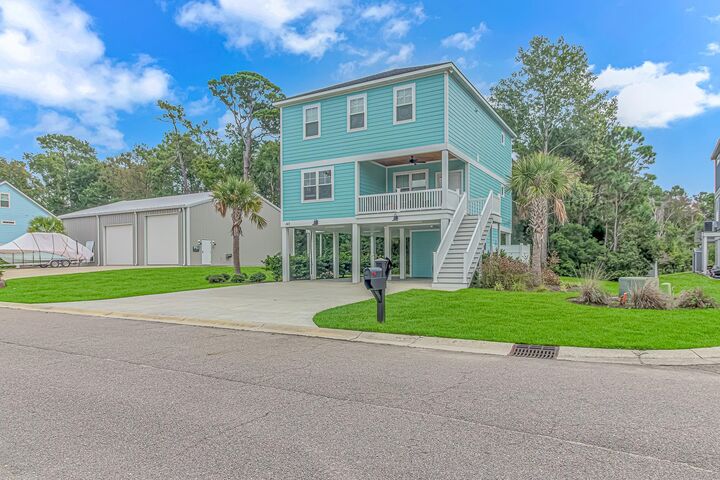Property Photo:  143 Litchfield Landing  SC 29585 