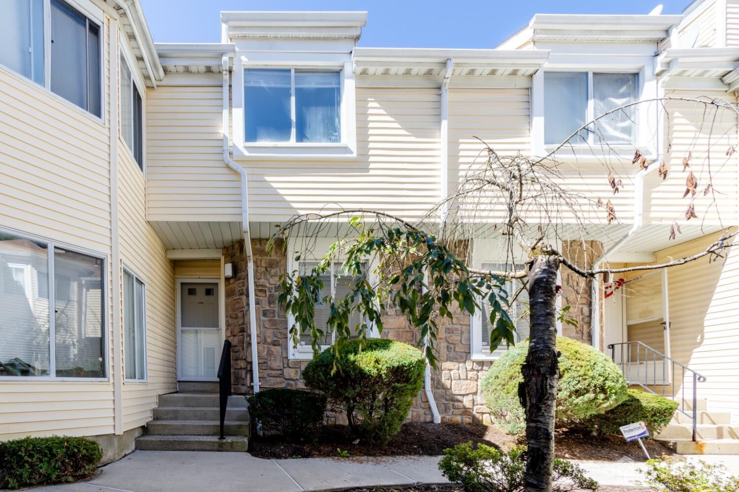Property Photo:  1050 Schmidt Lane  NJ 08902 