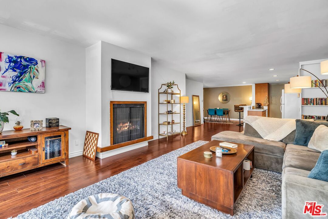 Property Photo: 6151 Orange St, Unit 119 CA 90048