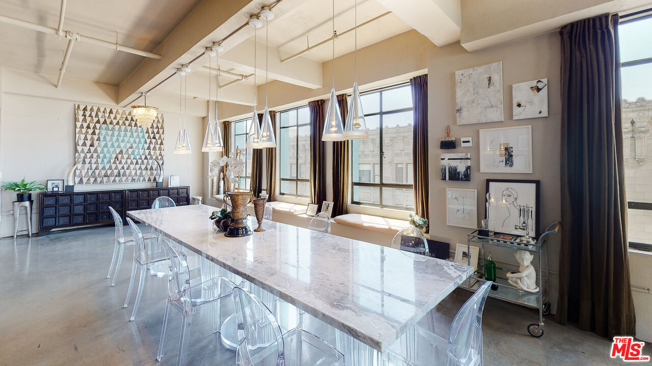 Property Photo:  849 S Broadway, Unit 708  CA 90014 