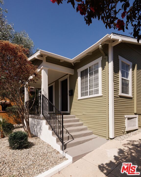 Property Photo:  5009 Stratford Rd  CA 90042 