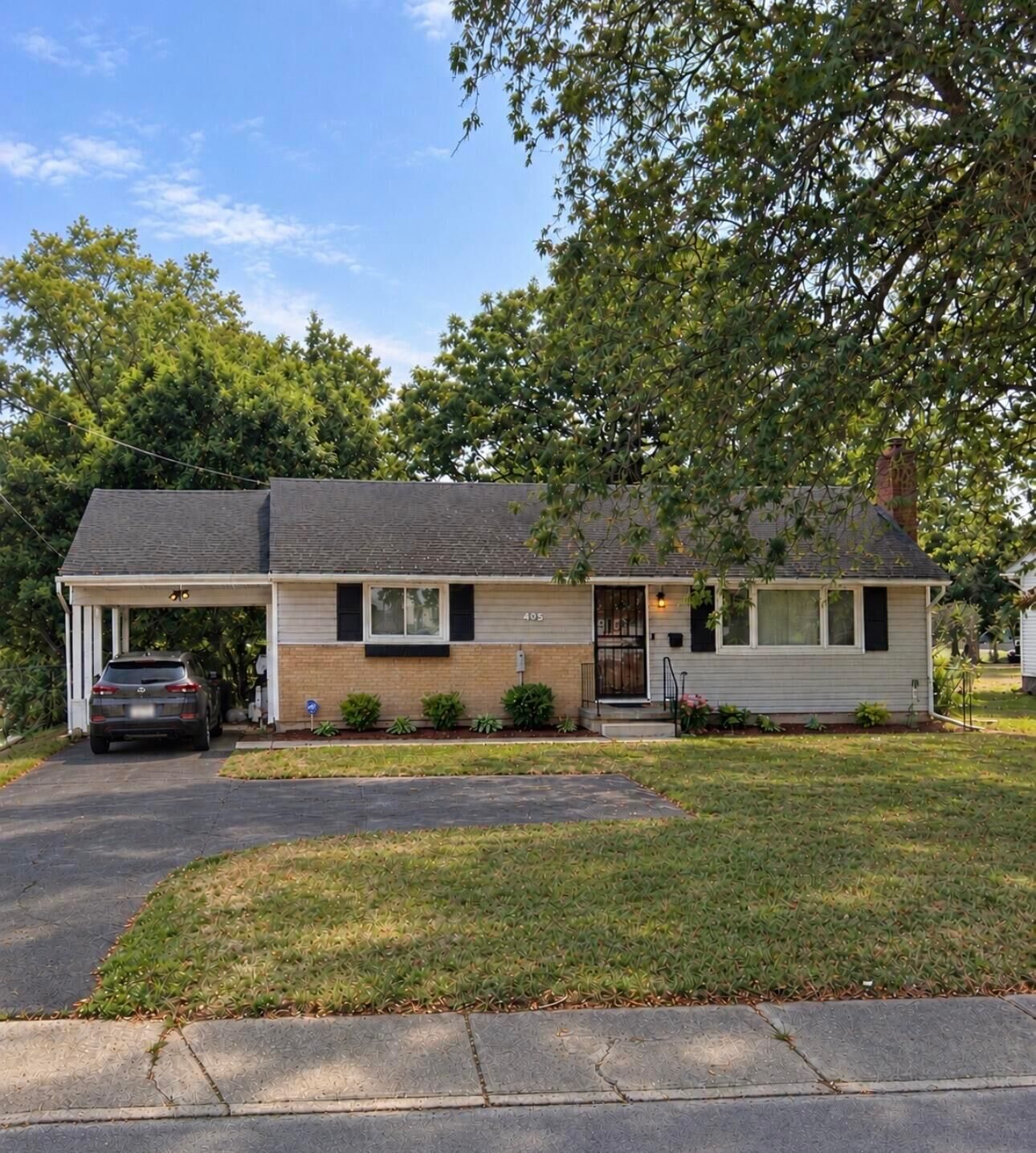 Property Photo:  905 N North Street  OH 43160 