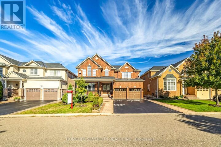 Property Photo:  25 Van Hoof Crescent  ON L6P 1S7 