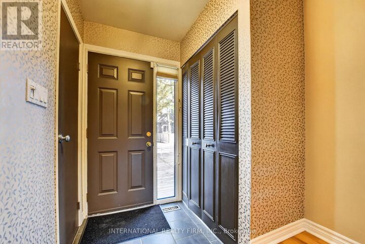 Property Photo: 6855 Glen Erin Drive 15 ON L5N 1P6