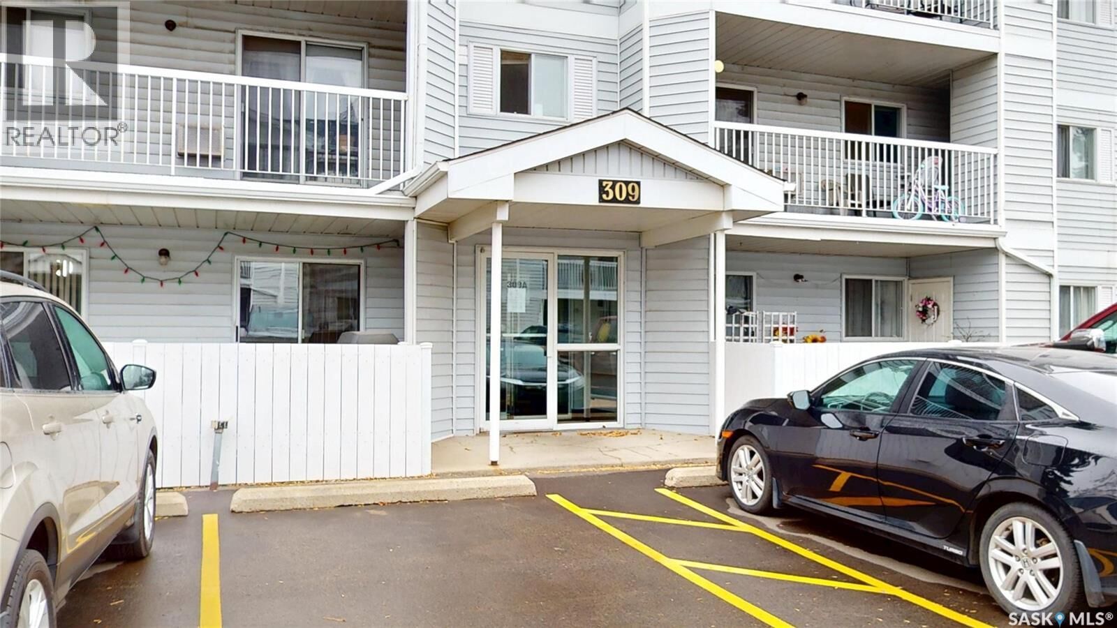 Property Photo:  103 309A Cree Crescent  SK S7K 7Y3 