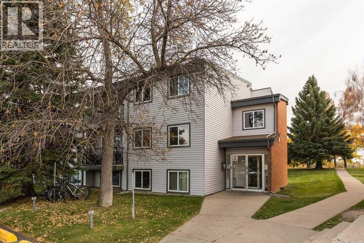 Property Photo:  295 Columbia Boulevard West  AB T1K 4B8 
