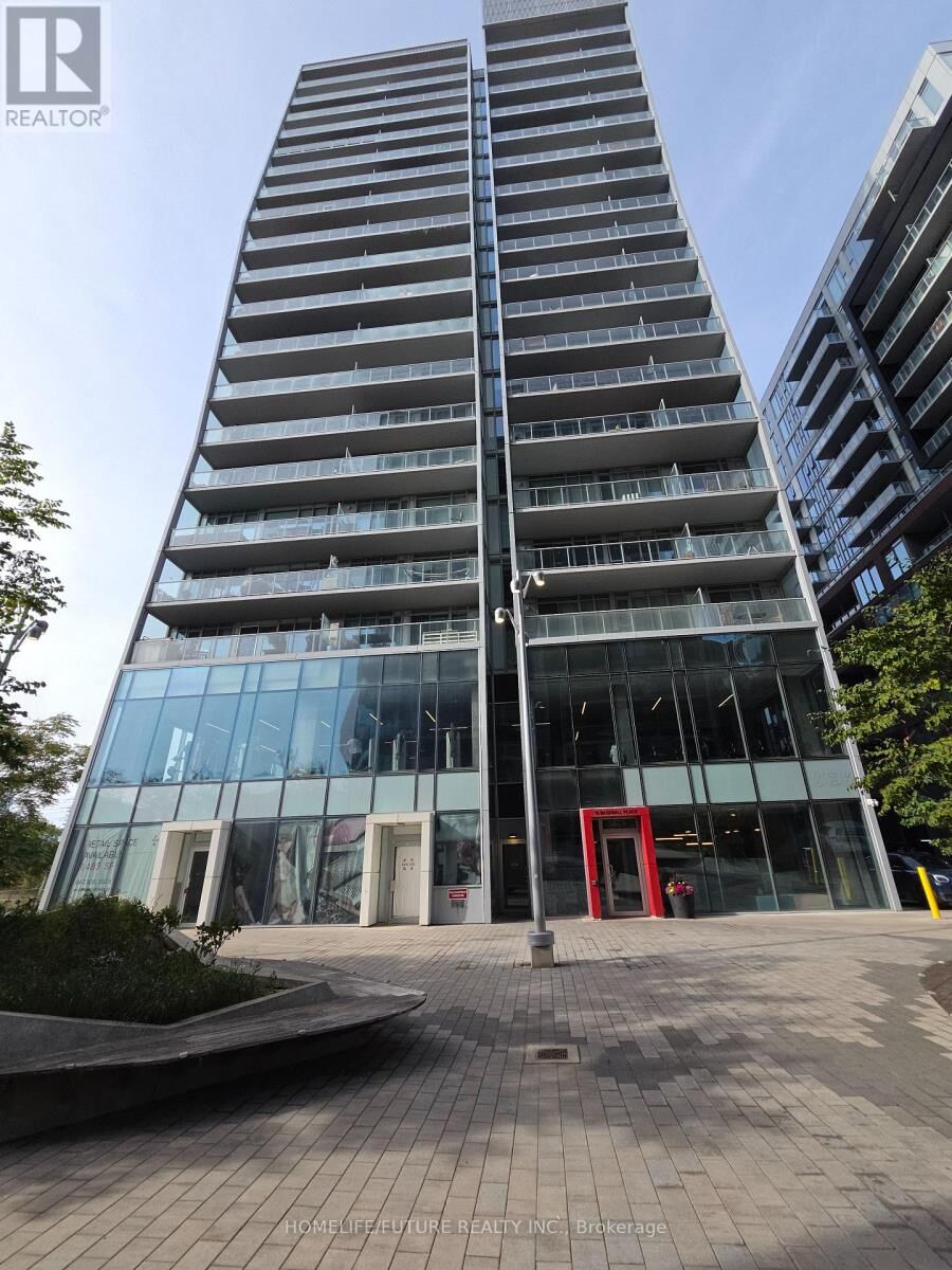 Property Photo:  15 Baseball Place 724  ON M4M 0E6 