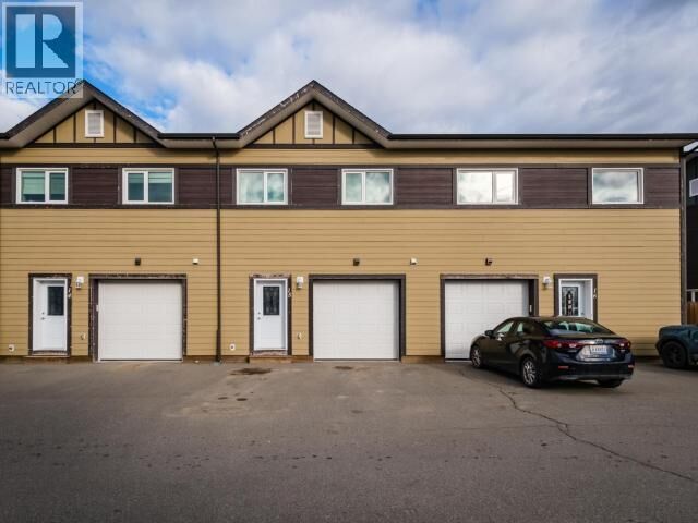 Property Photo:  15-92 Iskoot Crescent  YT Y1A 0P9 