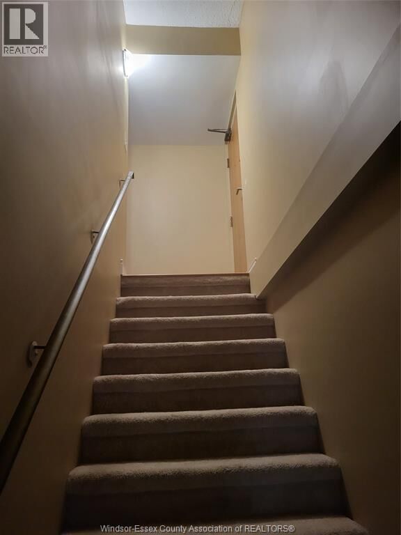 Property Photo:  380 Pelissier Street 1604  ON N9A 6V7 