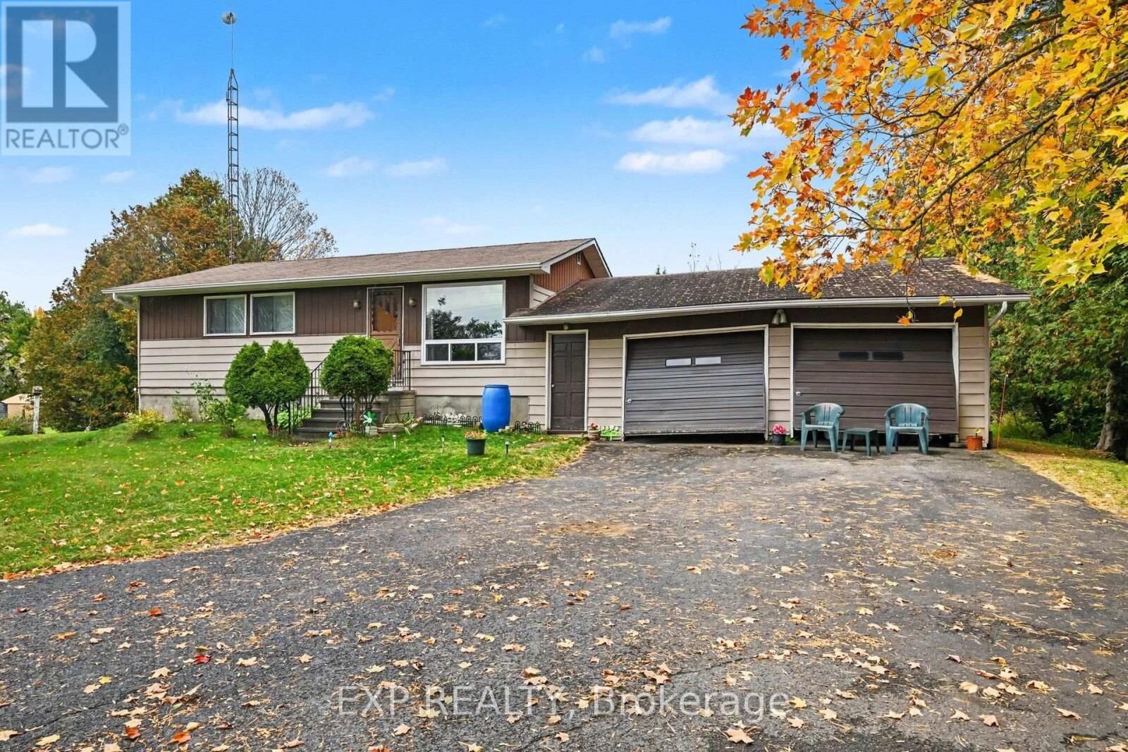 Property Photo:  233 Clayton Road  ON K0A 1A0 