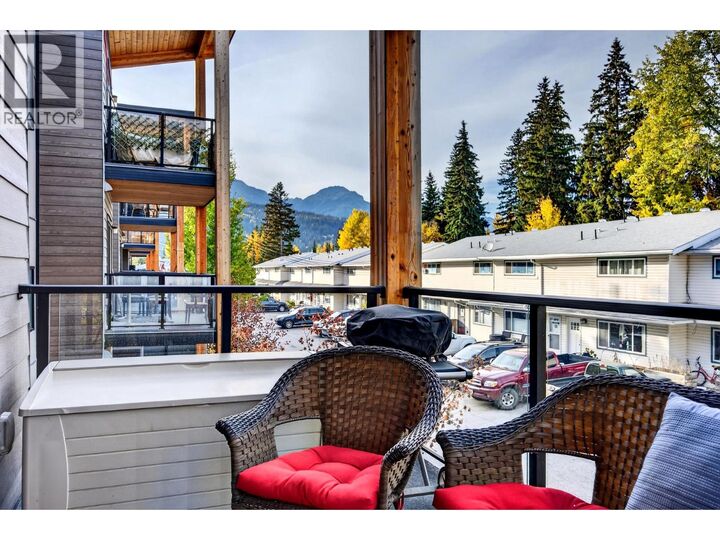 Property Photo: 410 5th Avenue South 1205 BC V0A 1H0