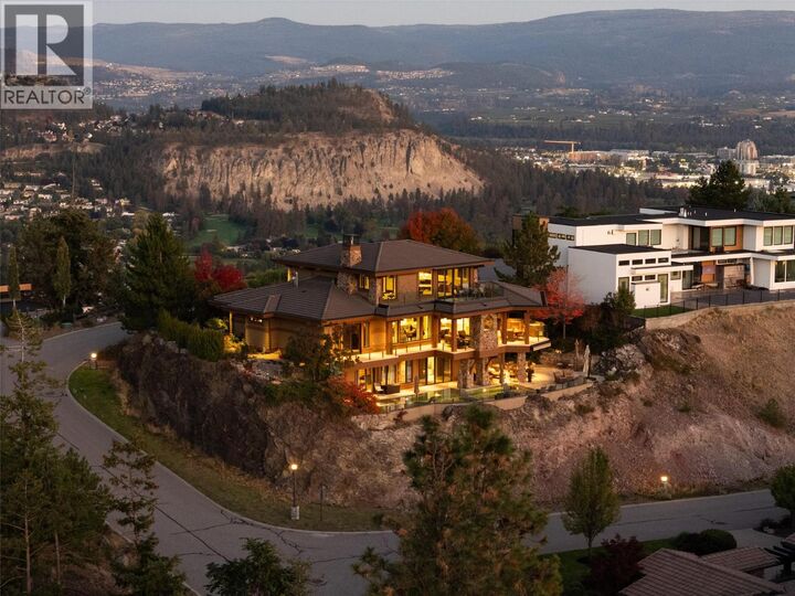 Property Photo:  706 Highpointe Court  BC V1V 2Y3 