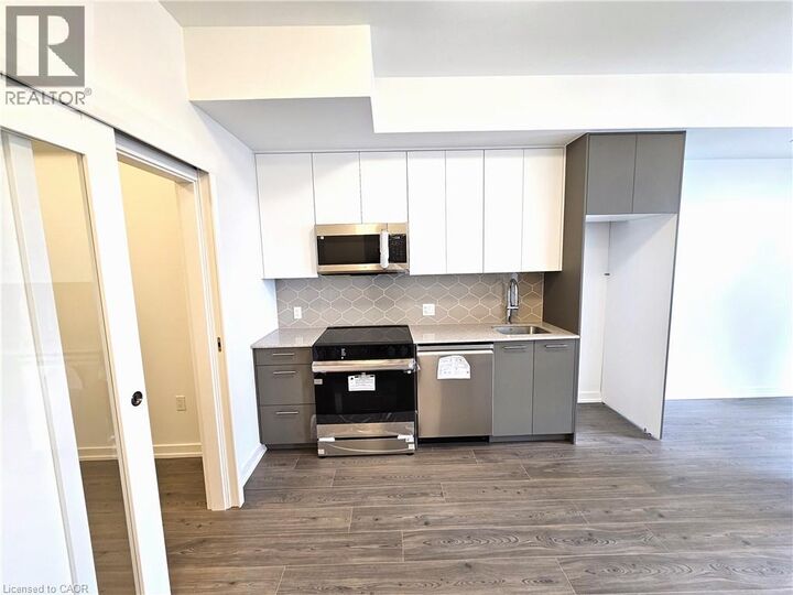 Property Photo: 30 Francis Street South 2312 ON N2G 0B5