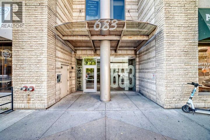 Property Photo: 683 10 Street Southwest AB T2P 5G3