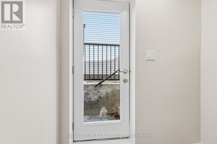 Property Photo:  165 Stoneway Drive  ON K2G 6P5 