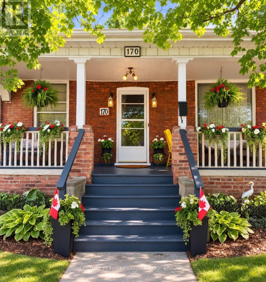 Property Photo:  170 Wellington Street East  ON N7M 3P3 