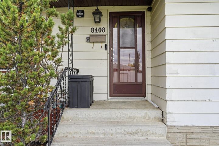 Property Photo:  8408 54 Street NW  AB T6B 1H1 