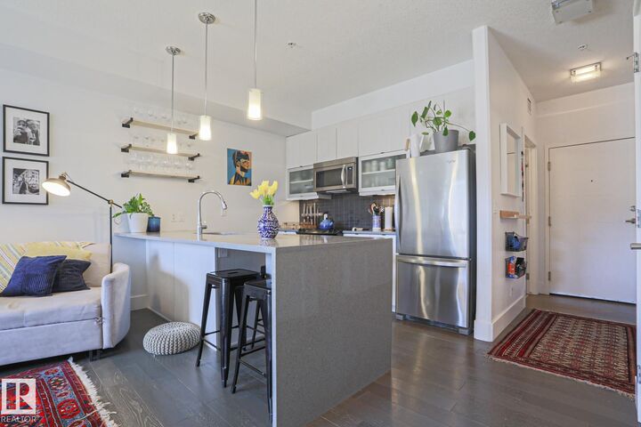 Property Photo:  10030 83 Avenue NW  AB T6E 2C2 