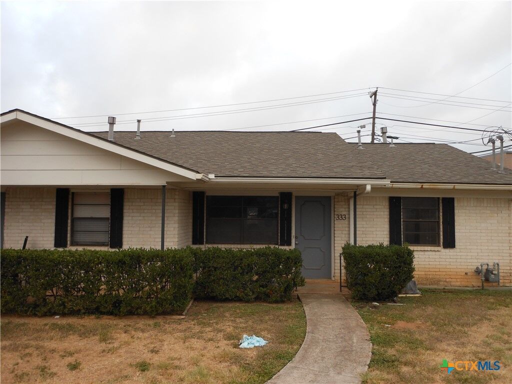 Property Photo:  333 Briarwood Drive  TX 78130 