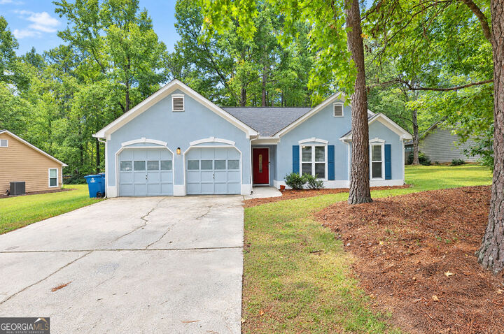 Property Photo: 806 Bedford Park GA 30269
