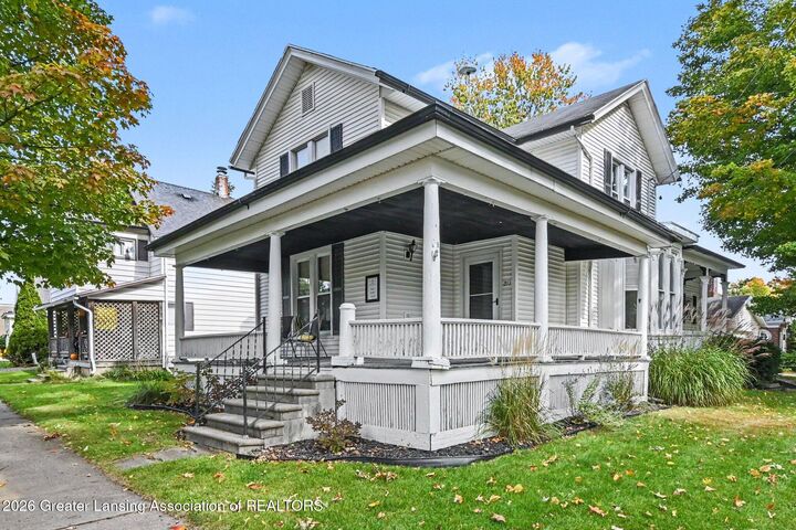 Property Photo:  211 S Wight Street  MI 48879 