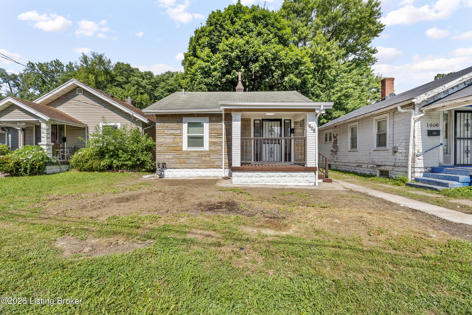 Property Photo:  1608 S 25th St  KY 40210 