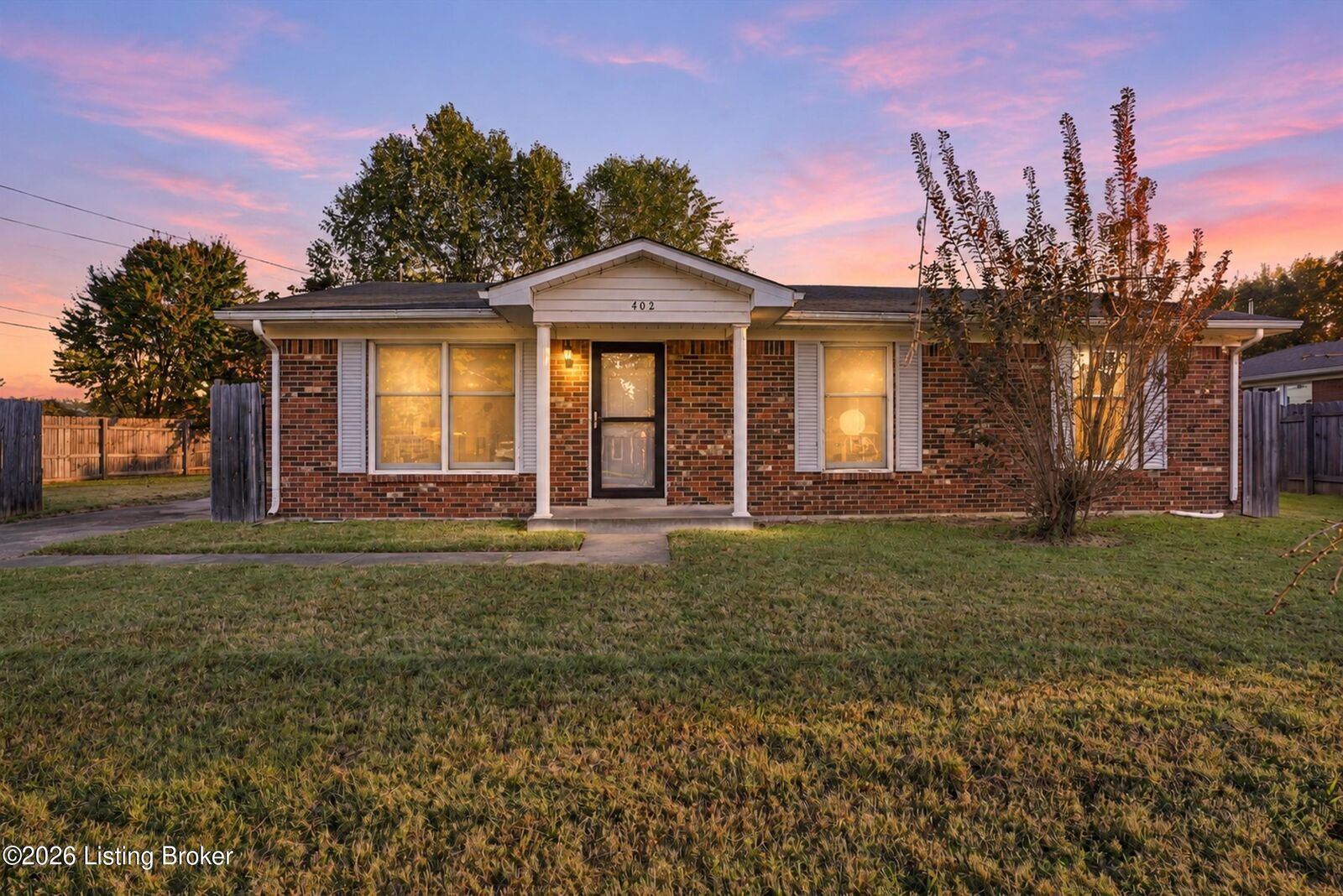 Property Photo:  402 Dogwood Dr  KY 40047 