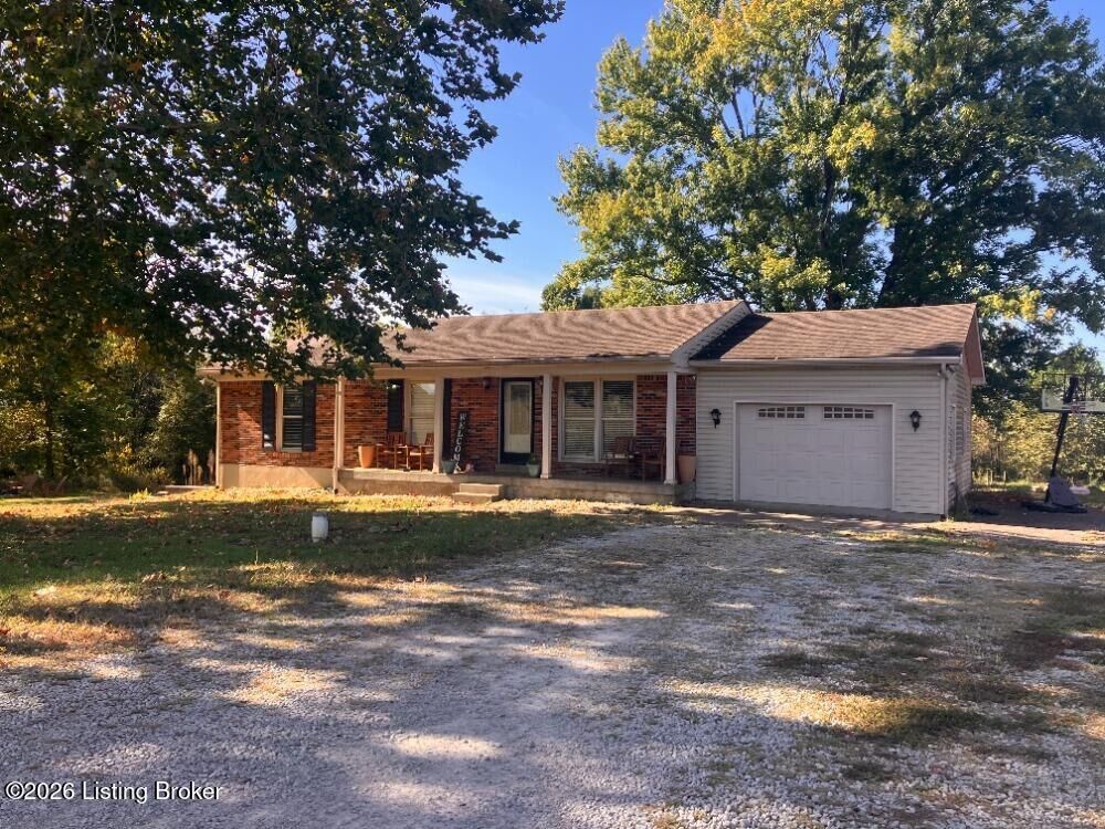 Property Photo:  591 Ridgeview Dr  KY 40165 