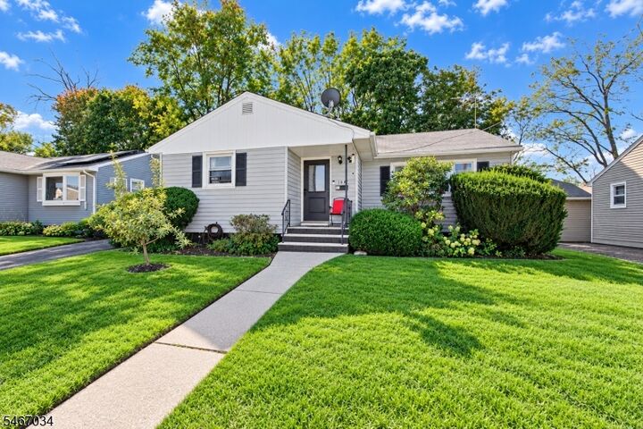 Property Photo:  19 Cona Ct  NJ 07508 